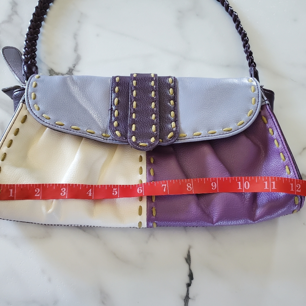 Purple & White Purse with stitching accents CUTE - Picture 10 of 16